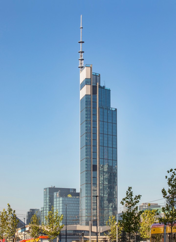 Toranj Varso je najviši neboder u Europskoj uniji (© Aaron Hargreaves/Foster + Partners)